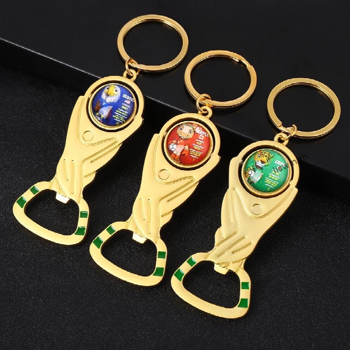 fifa-world-cup-trophy-keychain