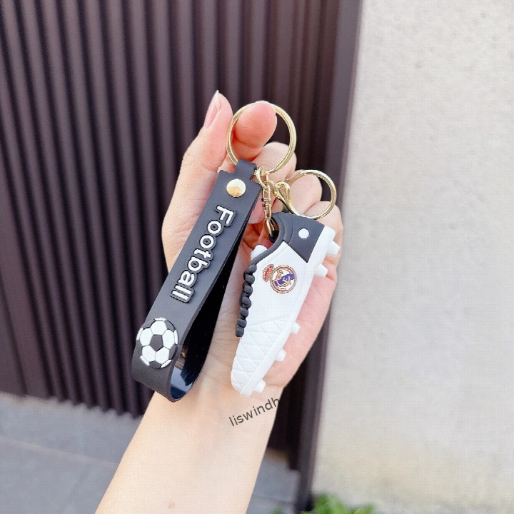 silicone-strap-keychain